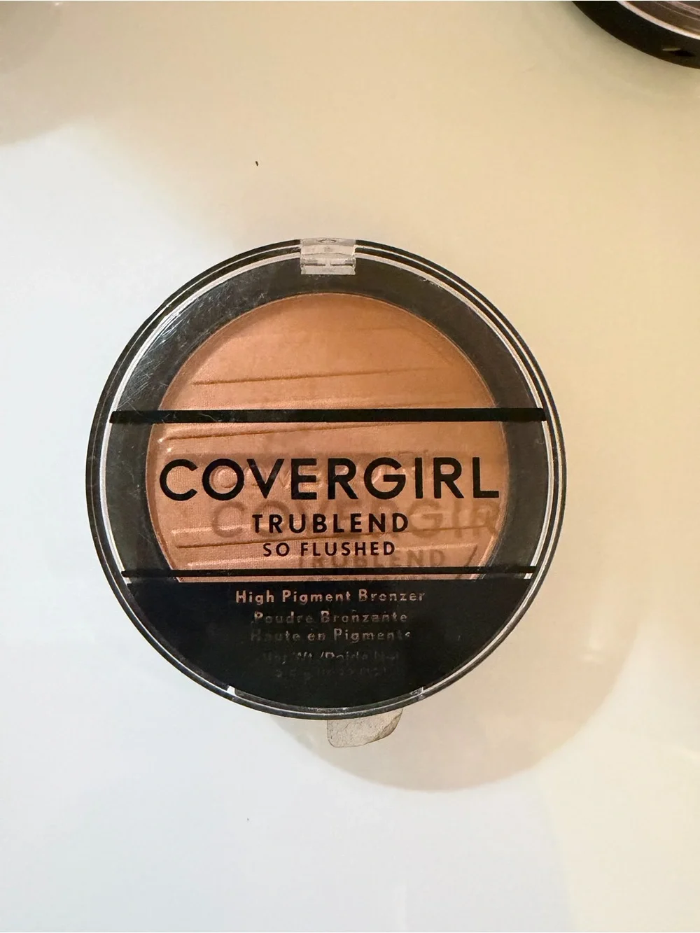 NWT COVERGIRL TruBlend So Flushed High Pigment Bronzer — Color 420 Warm